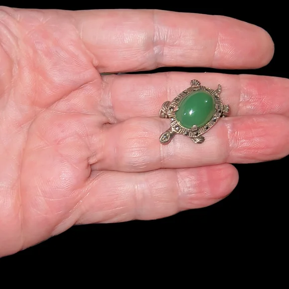 Vintage Germany Turtle Brooch In Sterling Silver With Green Glass And Marcasite - Picture 5 of 10
